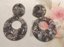 Load image into Gallery viewer, Retro, Dark Grey Tortoise Shell, Geometric, Circle Drop, Resin Earrings with Small Circle Push Back