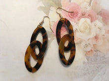 Load image into Gallery viewer, Retro, Tortoise Shell, Geometric, Double Oval, Resin, Drop Earrings