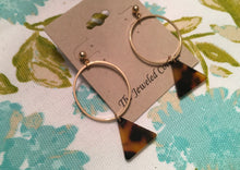 Load image into Gallery viewer, Retro, Tortoise Shell, Geometric, Circular Metal and Triangular Resin Drop, Earrings