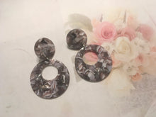 Load image into Gallery viewer, Retro, Dark Grey Tortoise Shell, Geometric, Circle Drop, Resin Earrings with Small Circle Push Back