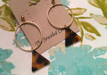 Load image into Gallery viewer, Retro, Tortoise Shell, Geometric, Circular Metal and Triangular Resin Drop, Earrings