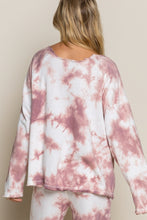 Load image into Gallery viewer, POL CLOTHING-Woman’s Oversized Top in Wild Berry Splash (#824) POL TOP-SALE- WAS $49.00, N0W $39.99
