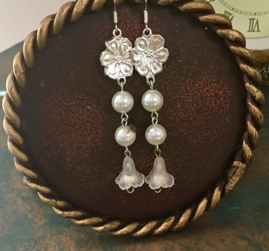 For the Bride, Vintage Style, Shimmering Creamy White Glass Pearls with Clear Lucite Lily drop and Silver Floral Charm.