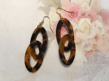 Load image into Gallery viewer, Retro, Tortoise Shell, Geometric, Double Oval, Resin, Drop Earrings
