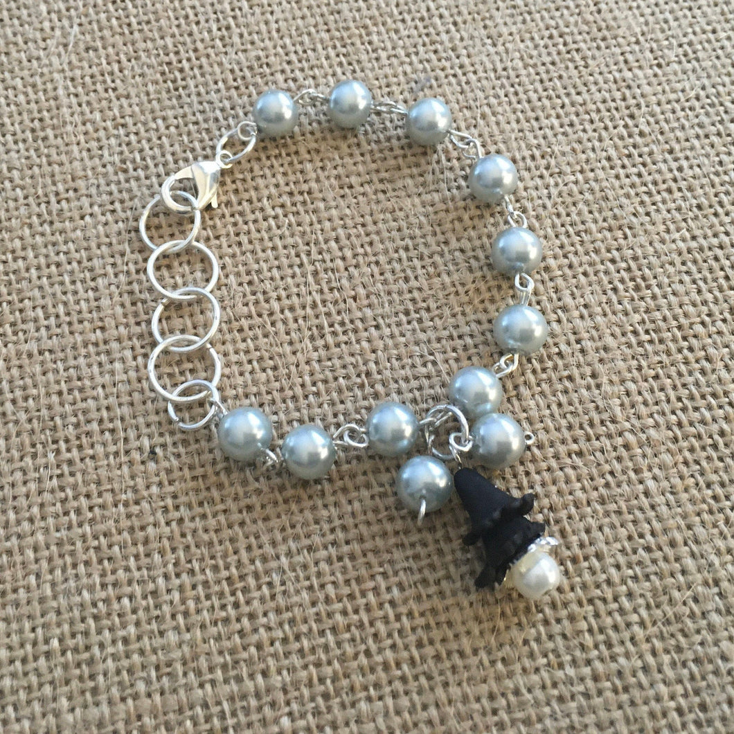 For the Bride, Vintage Style, Silvery Gray, Glass Pearl Beaded Bracelet With Black Lucite Flowers and Cream Pearl Dangle